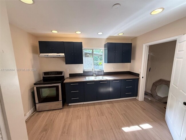 Photo - 287 NE 118th Terrace Unidad D