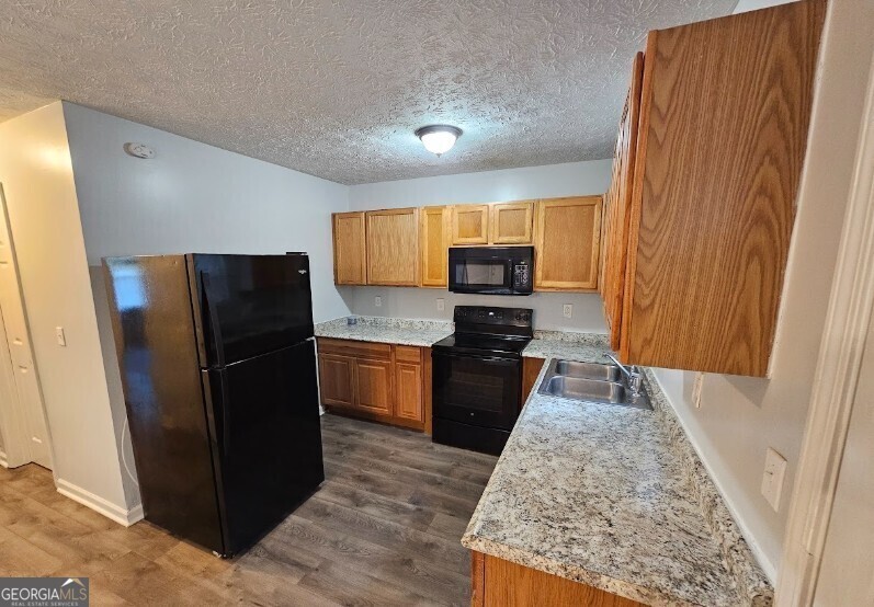 Photo - 500 Mica Trc