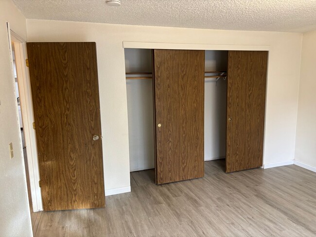 Photo - 717-719 SE Centennial St