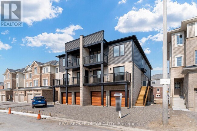 Photo - 32 Wagon Ln Unité 6