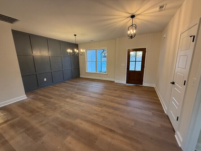 Photo - 145 Kennel Rd