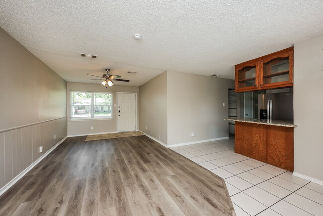Photo - 1214 Ashland Dr