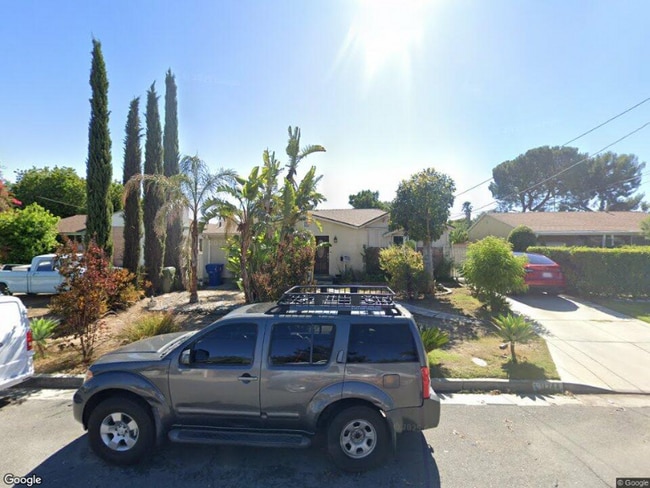 Building Photo - 11744 Archwood St