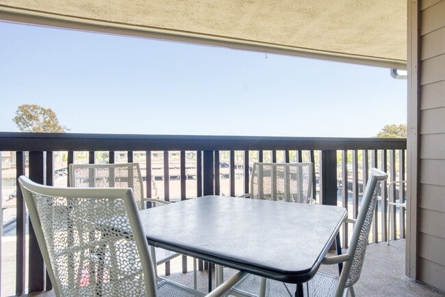 Photo - 788 Edgewater Blvd Unidad FL1-ID2078