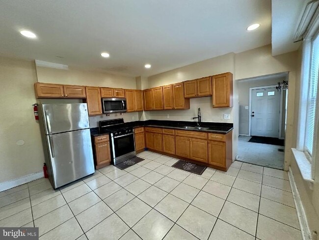 Photo - 244 Cleveland Ave