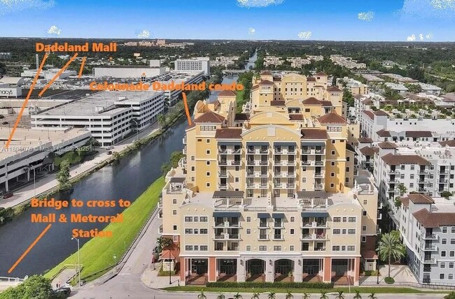 Building Photo - 8390 SW 72nd Ave Unit 421