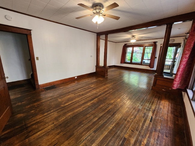 Photo - 42 Quimby St NE