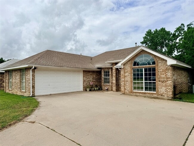 Photo - 3228 N Bell Ave