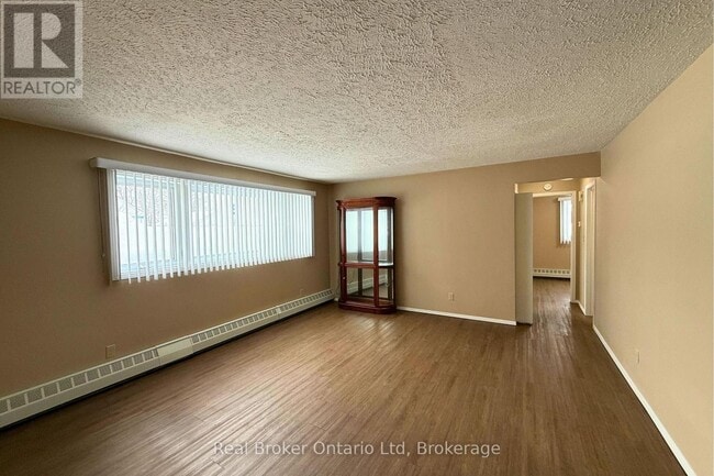 Photo - 301 West Street N Unit 1