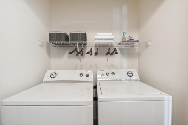 Photo - Villas at Grand Avenue Apartments