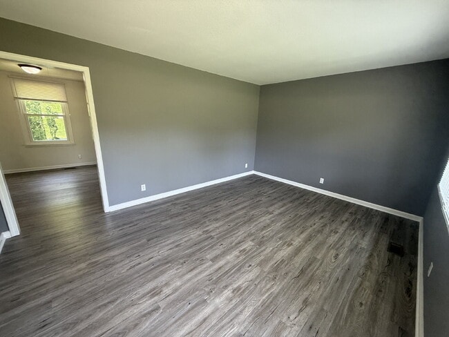 Photo - 1318 Courtney Dr