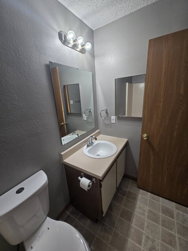 Photo - 200 Timber Ridge Dr Unit 200