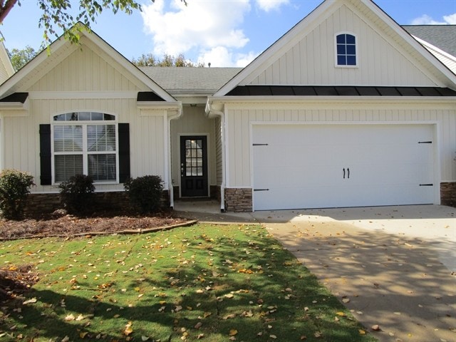Building Photo - 113 Village Dr