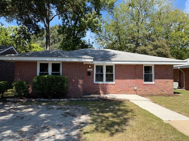 Building Photo - Across from ODU! Rental