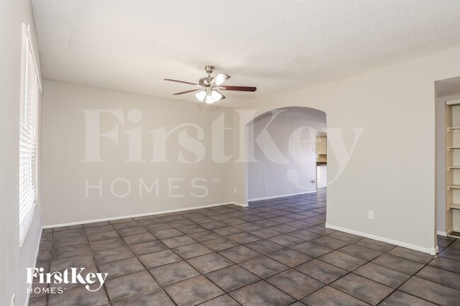 Photo - 4924 S Hazelton Ln