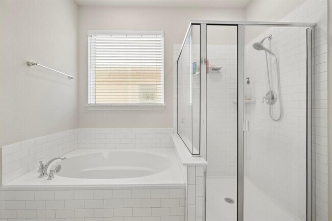 Photo - 2604 Danbury Ln