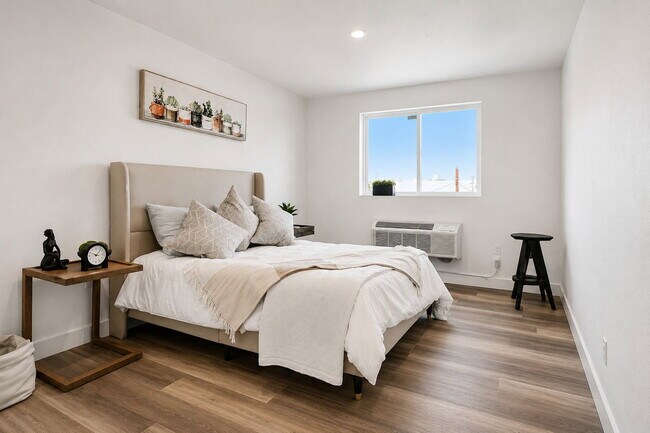 2837 San Marino St Unit 103