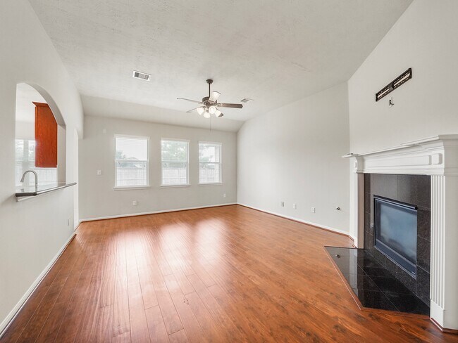 Photo - 3218 Bandera Run Ln