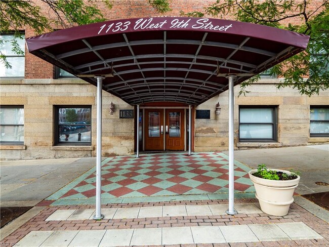 Photo - 1133 W 9th St Unit 502