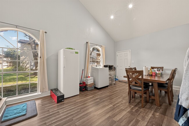 Photo - 13175 Clarewood Dr