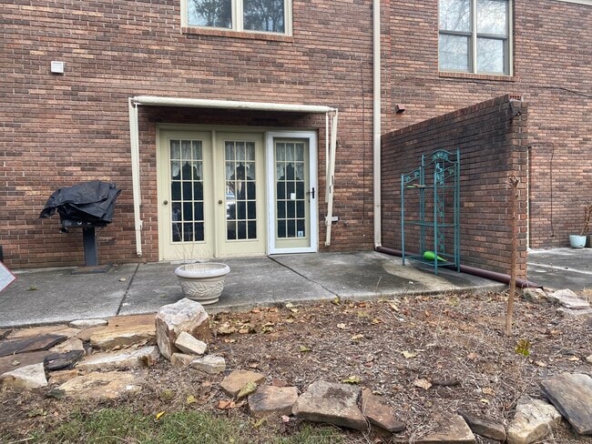 Photo - 136 Durwood Rd