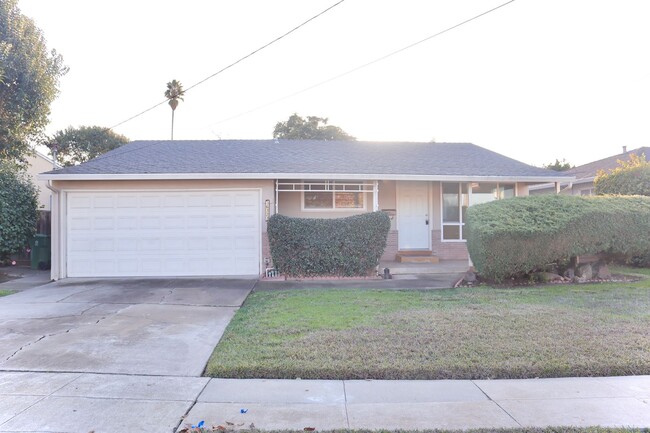 Cozy 3-bedroom home for rent in Fremont! - Cozy 3-bedroom home for rent in Fremont!