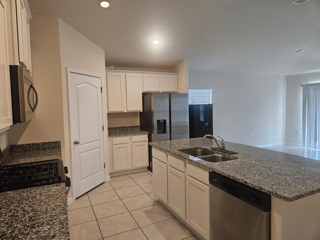 Photo - 75020 Trestle Ct