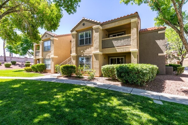 Photo - Beautiful 2Bed/2Bath First Floor Condo located in Silverado Ranch Unit 1016