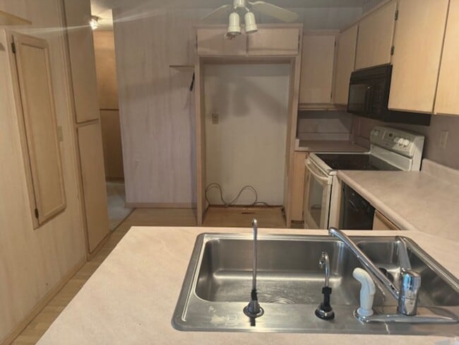 Photo - 1445 Seacrest Ln