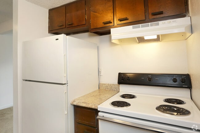 1BD1BA - 640 SqFt (Kitchen)