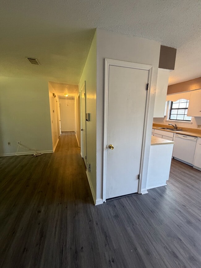 Photo - 231 Honey Ln Cir