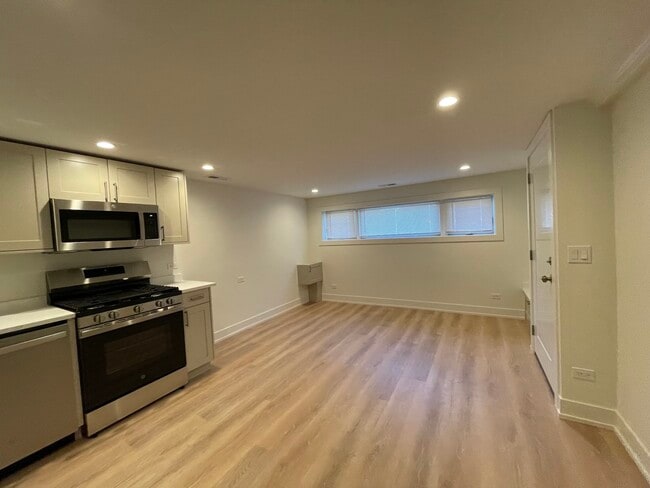 Photo - 3659 W Eddy St Unidad GF