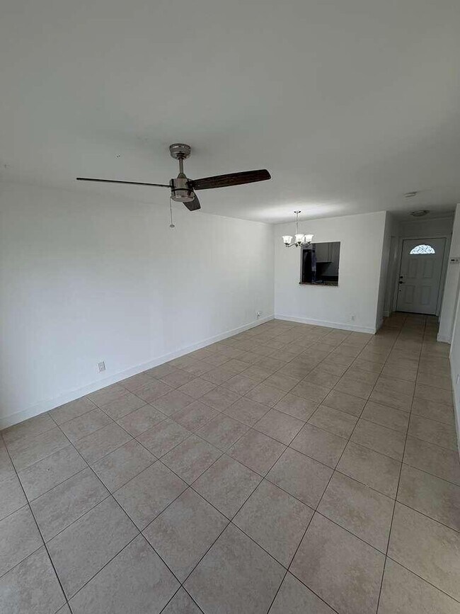 Photo - 9851 Sandalfoot Blvd Unit 220