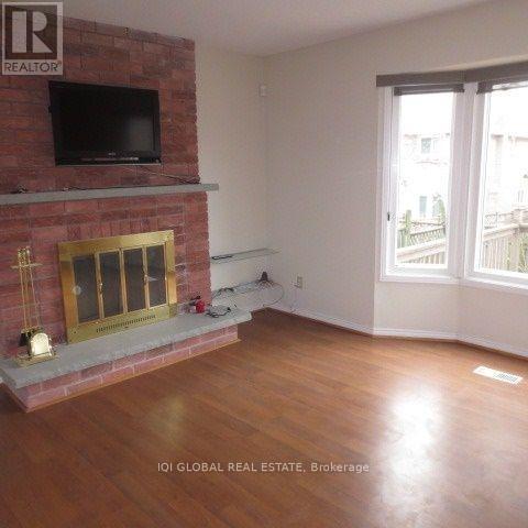 Photo - 33 Dewberry Dr