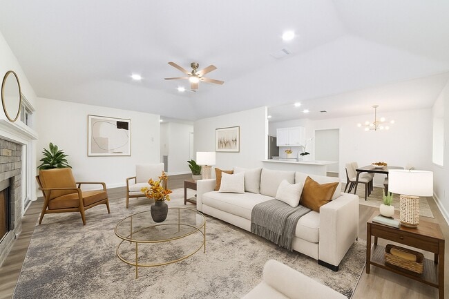 Building Photo - 17003 Summer Dew Ln