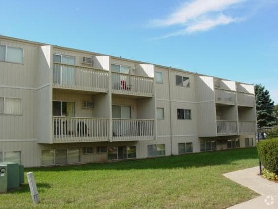 Building Photo - North Niles Villas Rental