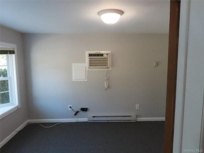 Photo - 1210 Smithtown Ave Unit Upper