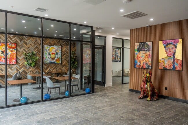 Photo - Vida By Gomes