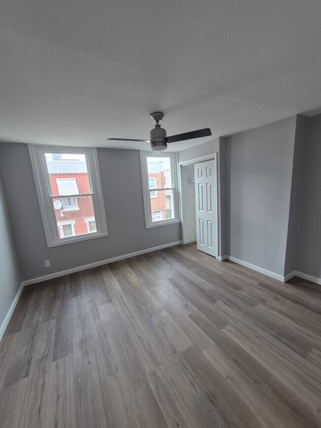 Photo - 2210 Greenwich St