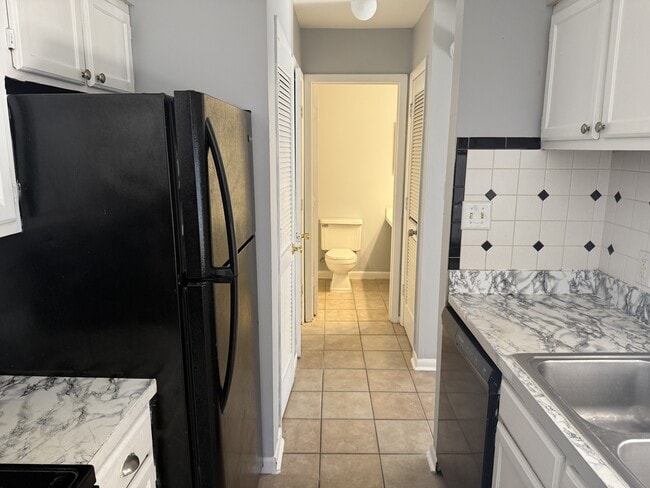 Photo - 505 63rd Ave N