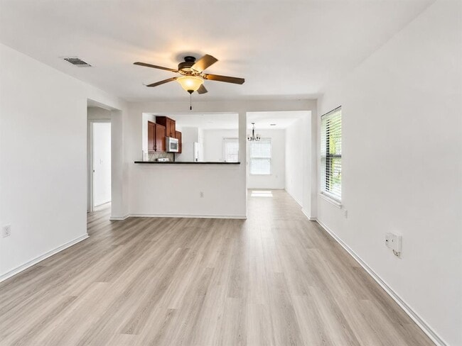 Photo - 9000 Stambourne St