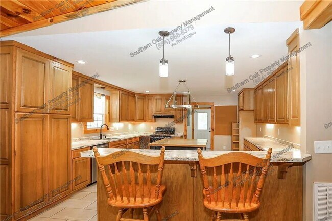 Photo - 112 Aiken St