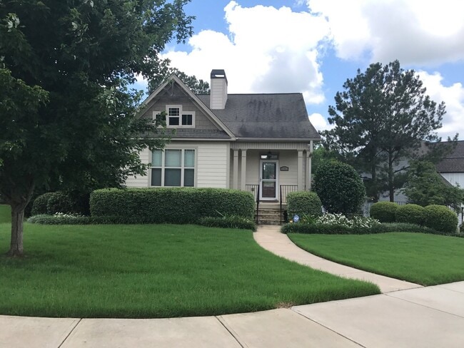 Building Photo - 263 Solamere Ln