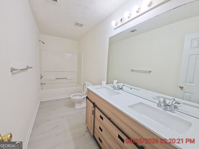 Photo - 48 Phillips Dr