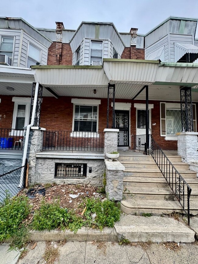 Photo - 220 S Millick St