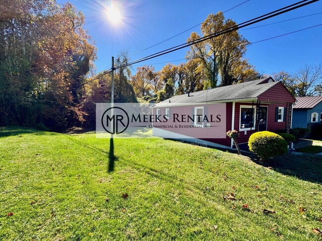 Photo - 1987 McVeigh Ave