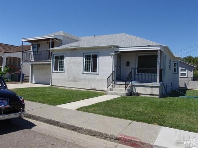 Building Photo - 148 N 3rd St Rental