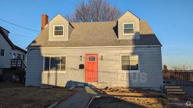 Building Photo - 2710 Houston St Rental