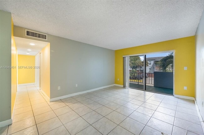 Photo - 1725 W 60th St Unit F220