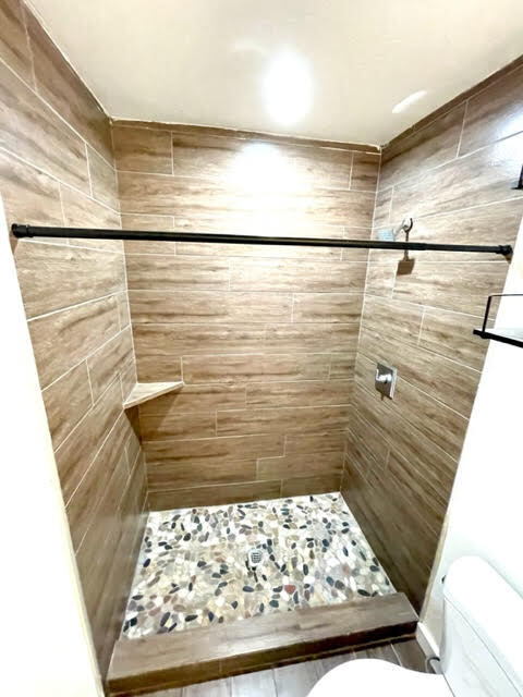 Photo - Renovated. with private yard!!!